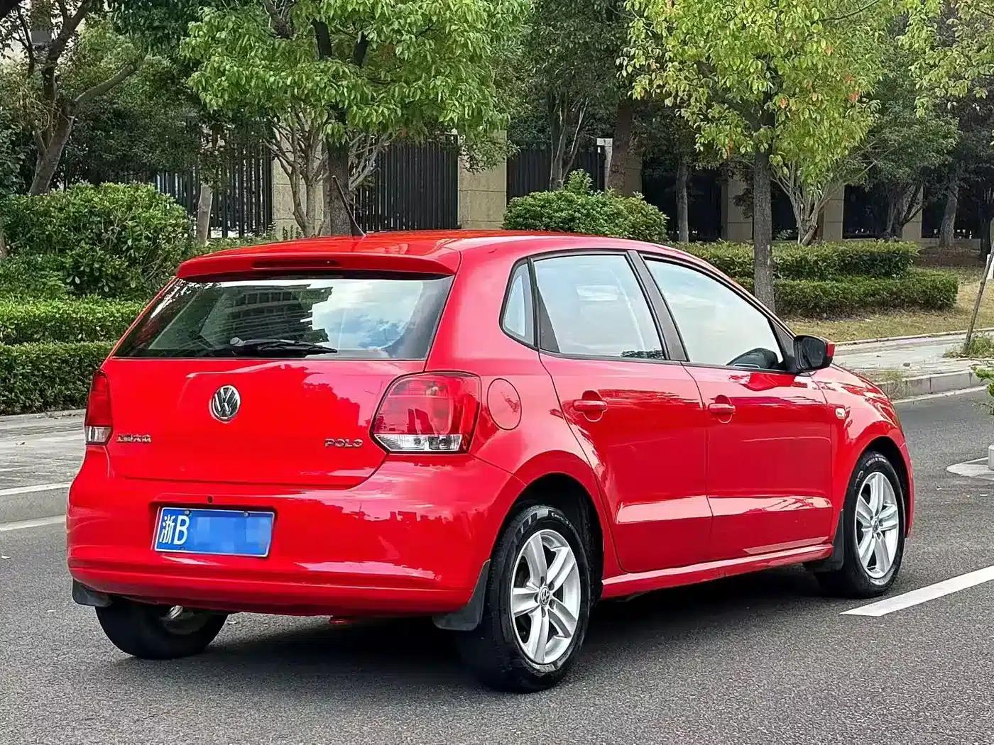 2011 Polo 1.6L Automatic Premium Edition — миниатюра 6