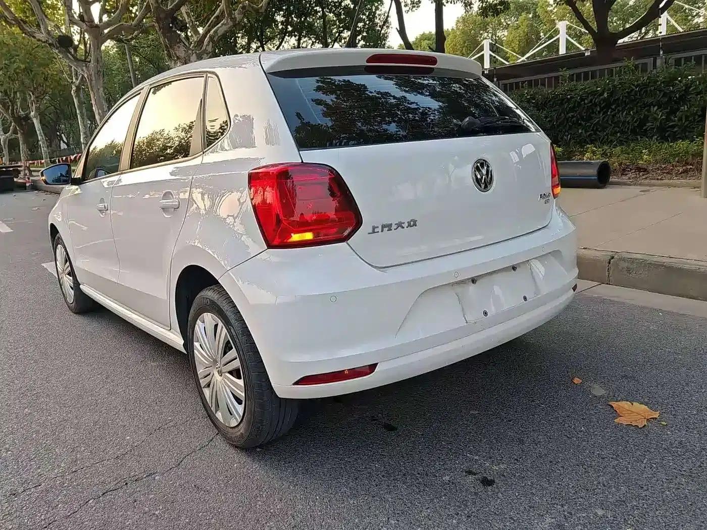 2016 Polo 1.6L Automatic Comfort Model — миниатюра 8