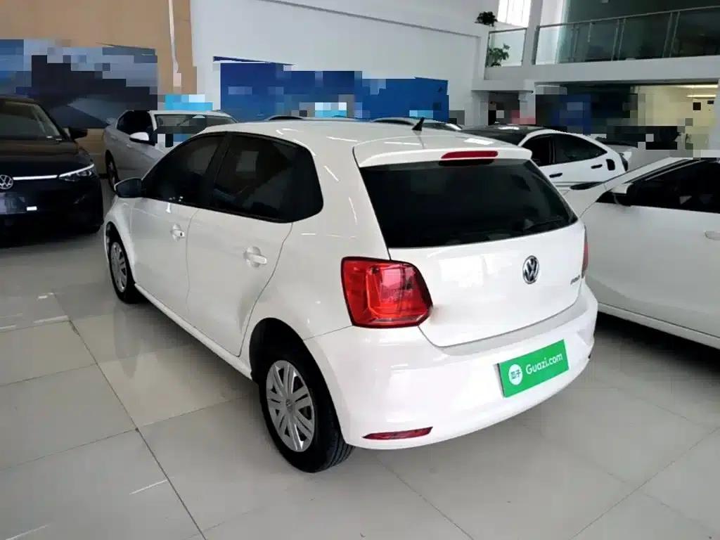 2016 Polo 1.4L Automatic Fashion Edition — миниатюра 5