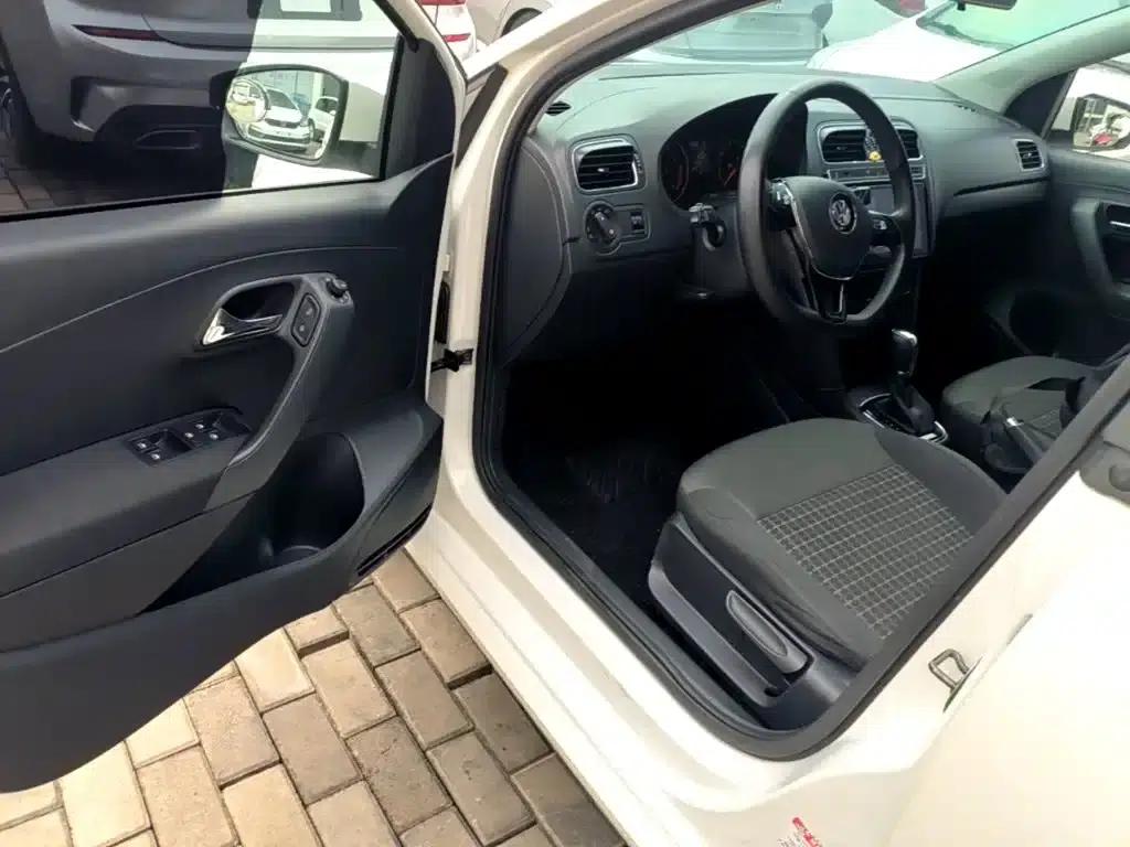 2018 Polo 1.5L Automatic Comfort Edition — миниатюра 16