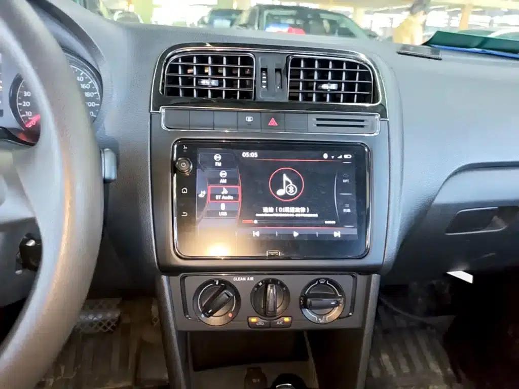 2016 Polo 1.4L Automatic Fashion Edition — миниатюра 13