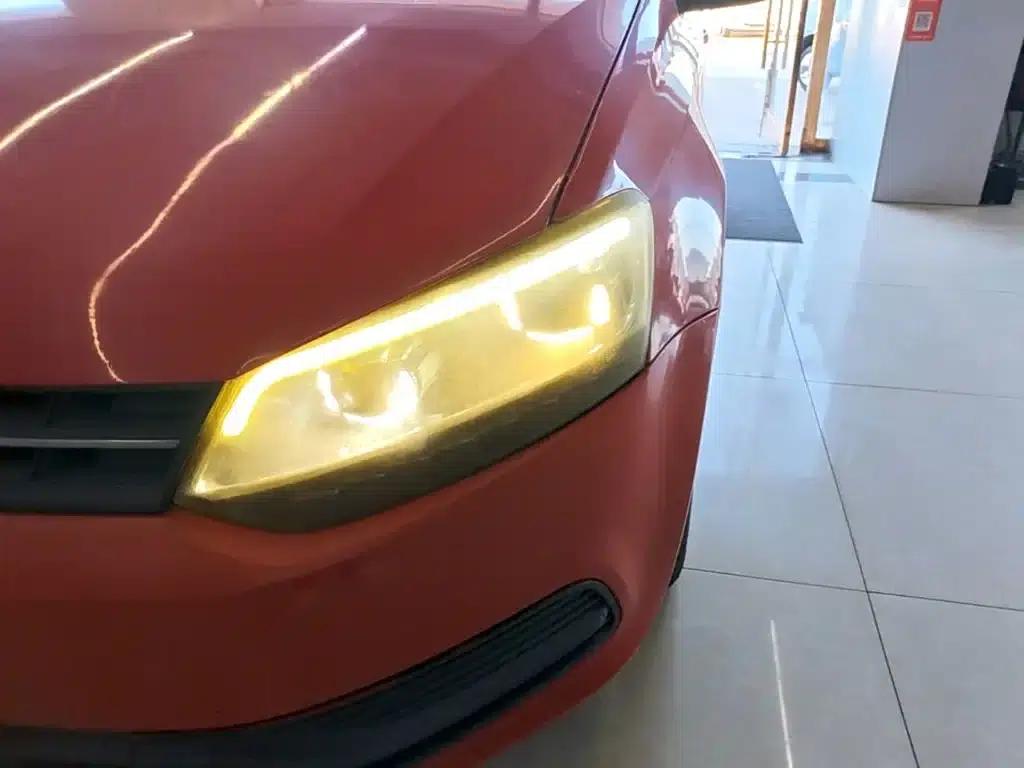 2016 Polo 1.4L Automatic Fashion Edition — миниатюра 24