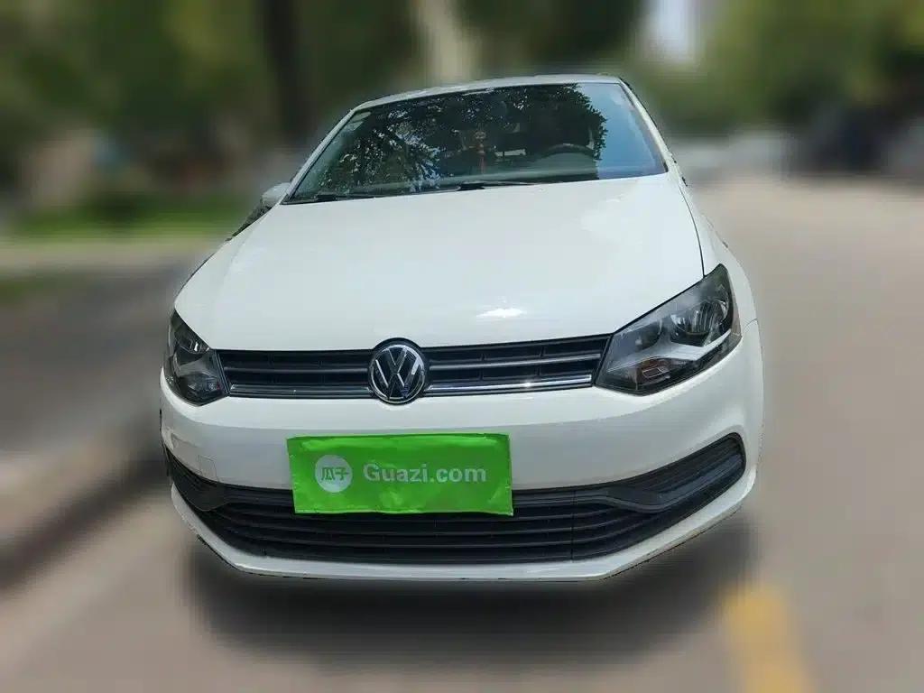 2016 Polo 1.4L Automatic Fashion Edition — миниатюра 3
