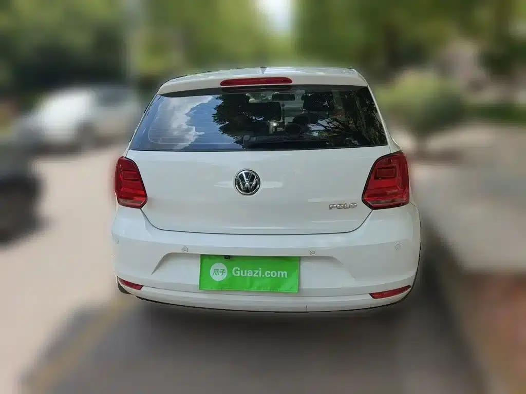 2016 Polo 1.4L Automatic Fashion Edition — миниатюра 4