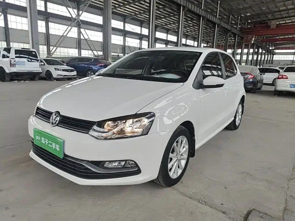 2016 Polo 1.6L Automatic Comfort Model — миниатюра 2