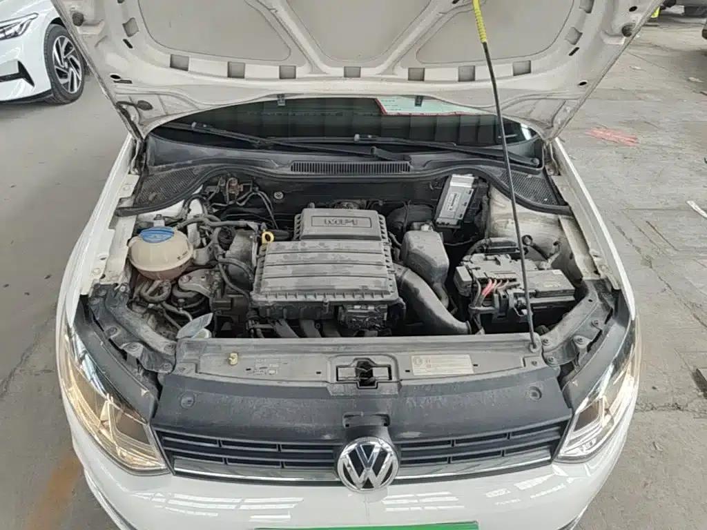 2016 Polo 1.6L Automatic Comfort Model — миниатюра 20
