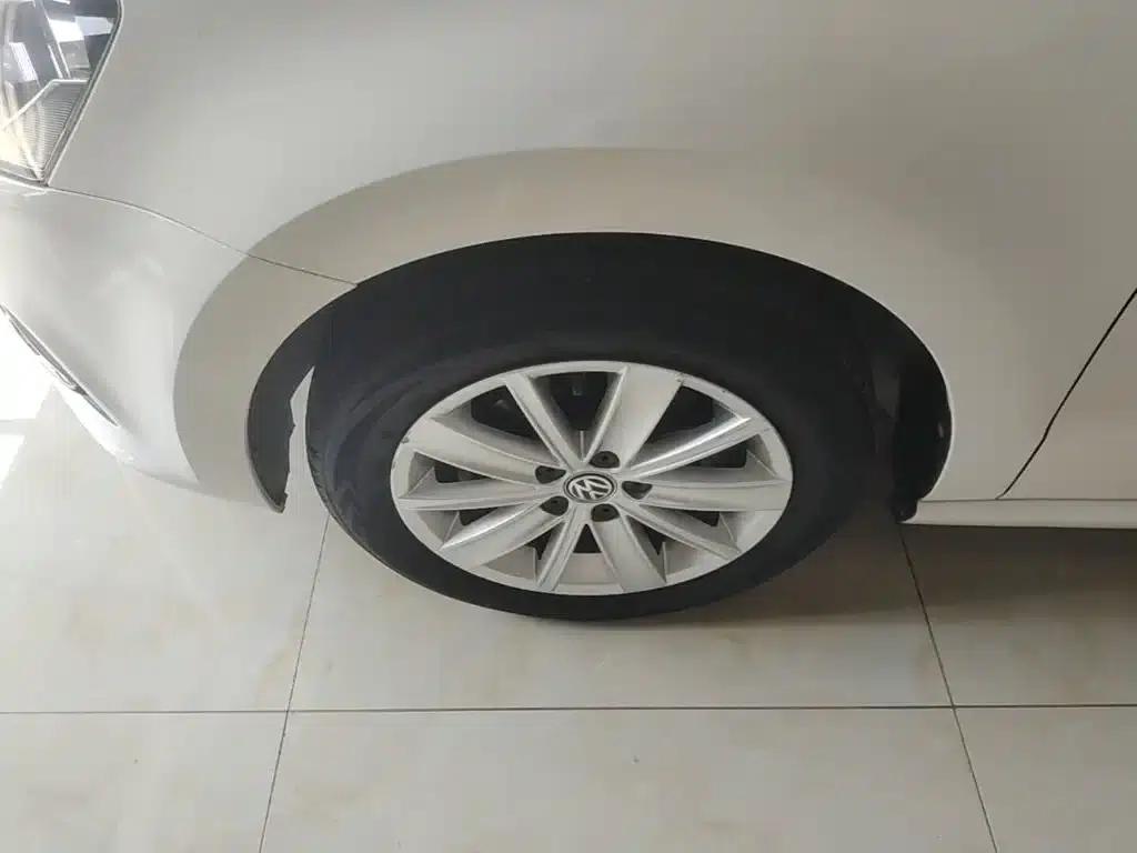 2014 Polo 1.6L Automatic Comfort Edition — миниатюра 23