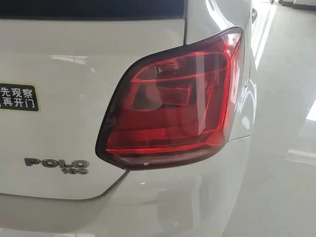 2014 Polo 1.6L Automatic Comfort Edition — миниатюра 8
