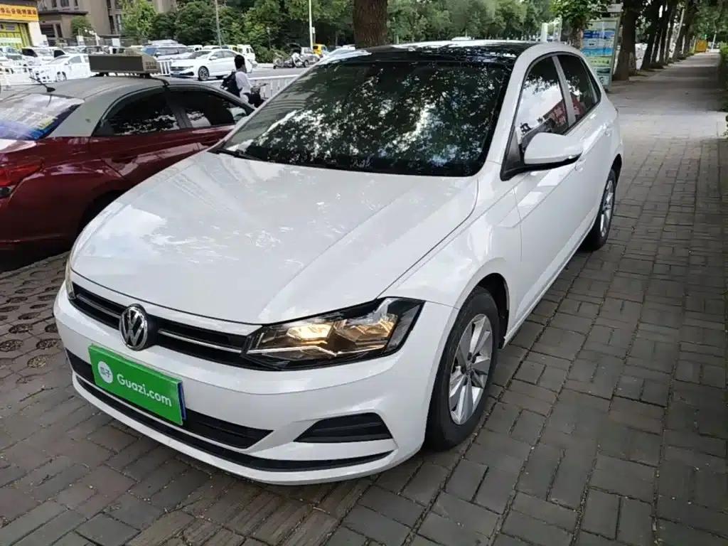 2019 Polo Plus 1.5L Automatic Panoramic Enjoyment Edition — миниатюра 1