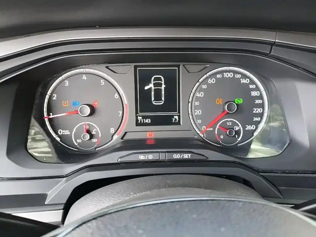 2019 Polo Plus 1.5L Automatic Panoramic Enjoyment Edition — миниатюра 12