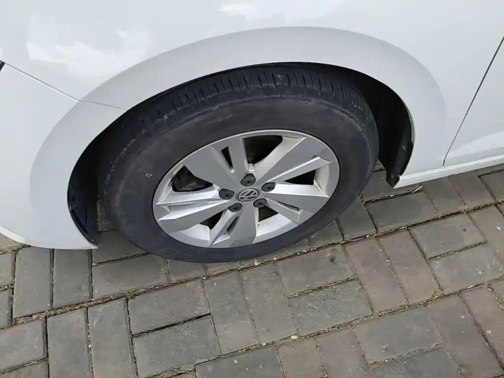 2019 Polo Plus 1.5L Automatic Panoramic Enjoyment Edition — миниатюра 23