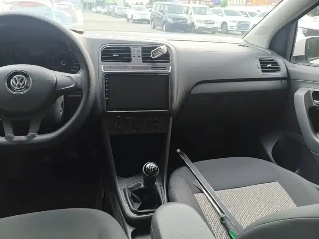 2016 Polo 1.4L Manual Fashion Edition — миниатюра 13