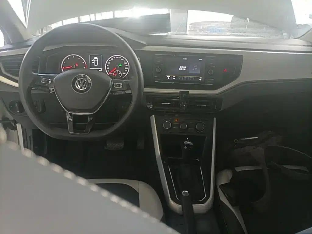 2019 Polo Plus 1.5L Automatic Colorful Technology Edition — миниатюра 10