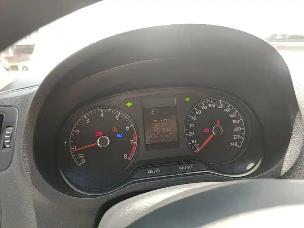 2016 Polo 1.4L Manual Fashion Edition — миниатюра 12