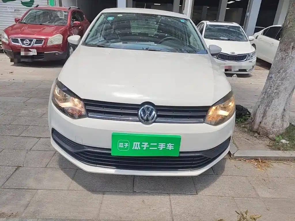 2016 Polo 1.4L Manual Fashion Edition — миниатюра 3