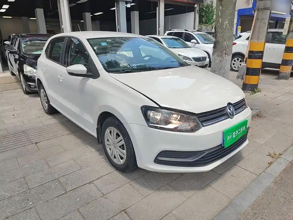 2016 Polo 1.4L Manual Fashion Edition — миниатюра 4