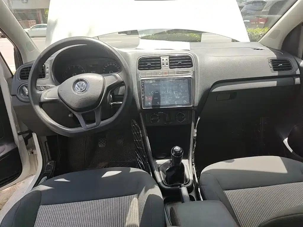 2016 Polo 1.4L Manual Fashion Edition — миниатюра 10