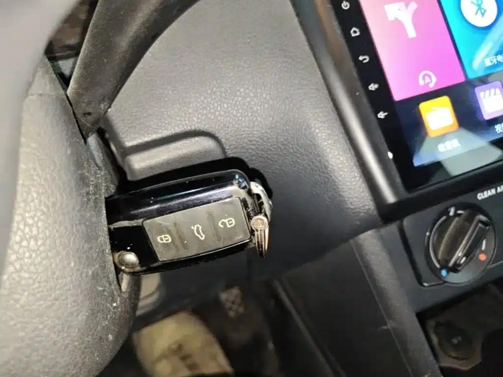 2016 Polo 1.4L Automatic Fashion Edition — миниатюра 9