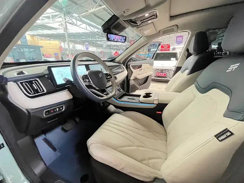 Jetour Mountain & Sea L7 2024 1.5TD DHT ULTRA — миниатюра 8