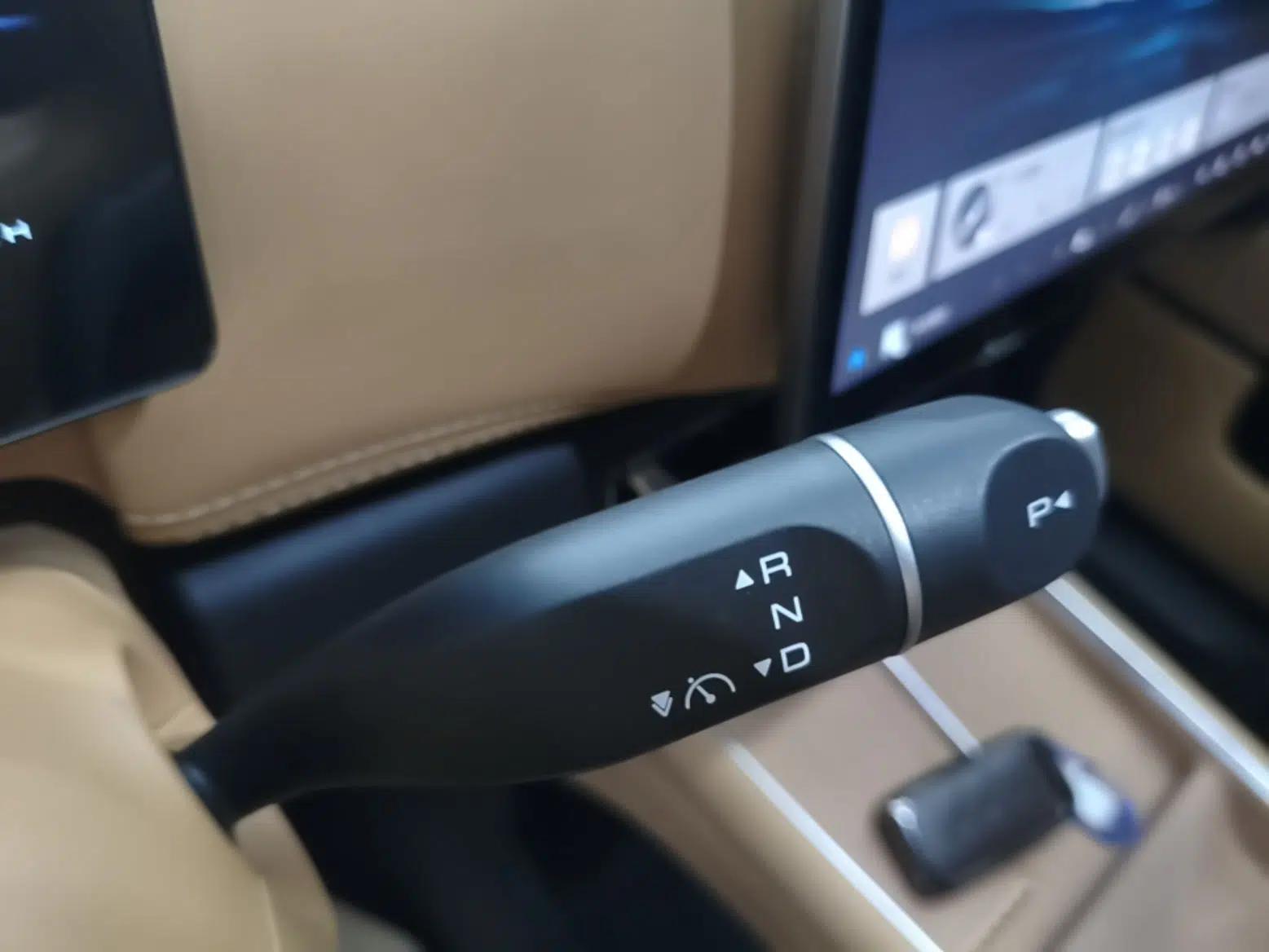 Wuling Starlight 730 2025 Model Plug-in Hybrid 125km Luxury Edition — миниатюра 16
