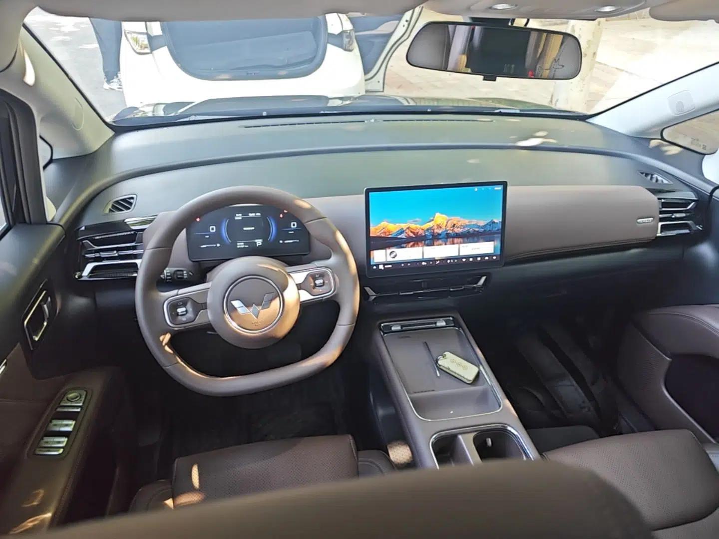 Wuling Starlight 730 2025 Model Plug-in Hybrid 125km Luxury Edition — миниатюра 12