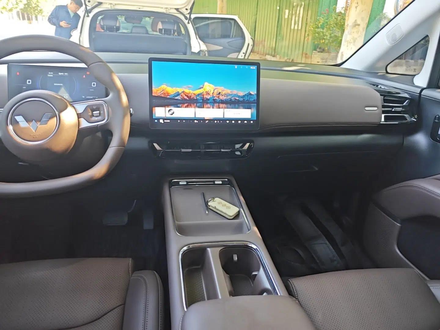 Wuling Starlight 730 2025 Model Plug-in Hybrid 125km Luxury Edition — миниатюра 15