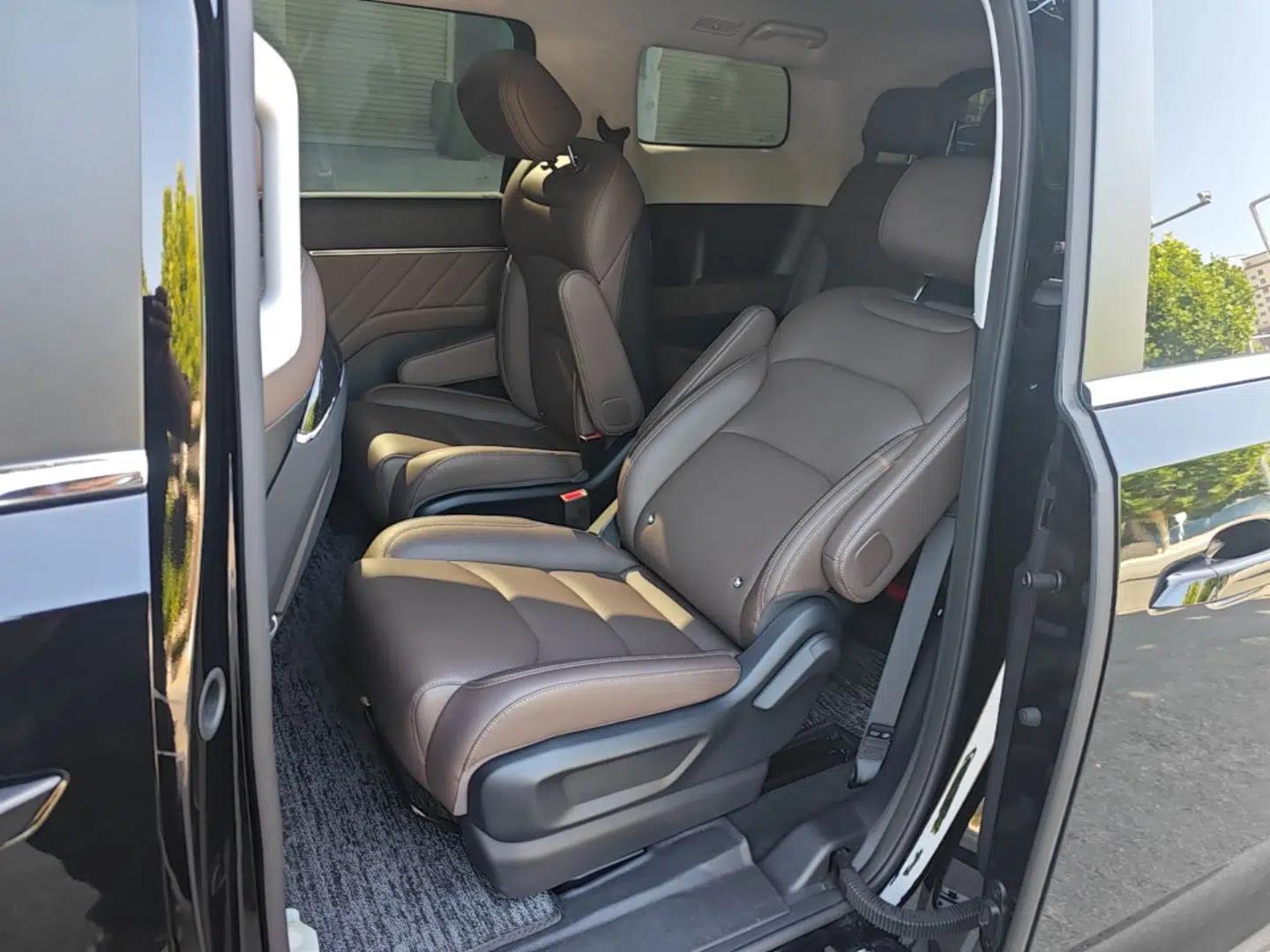 Wuling Starlight 730 2025 Model Plug-in Hybrid 125km Luxury Edition — миниатюра 20