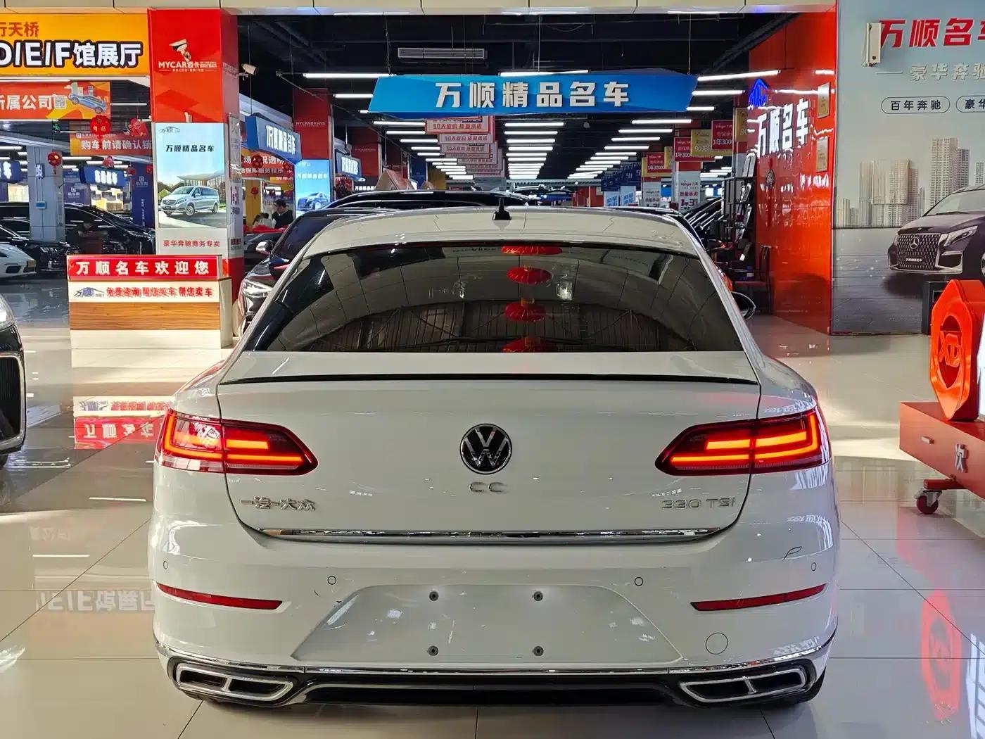 FAW-Volkswagen CC 2023 330TSI Dazzling Edition — миниатюра 16