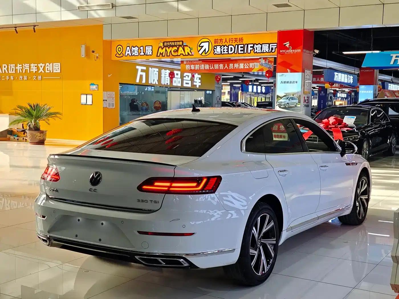 FAW-Volkswagen CC 2023 330TSI Dazzling Edition — миниатюра 17