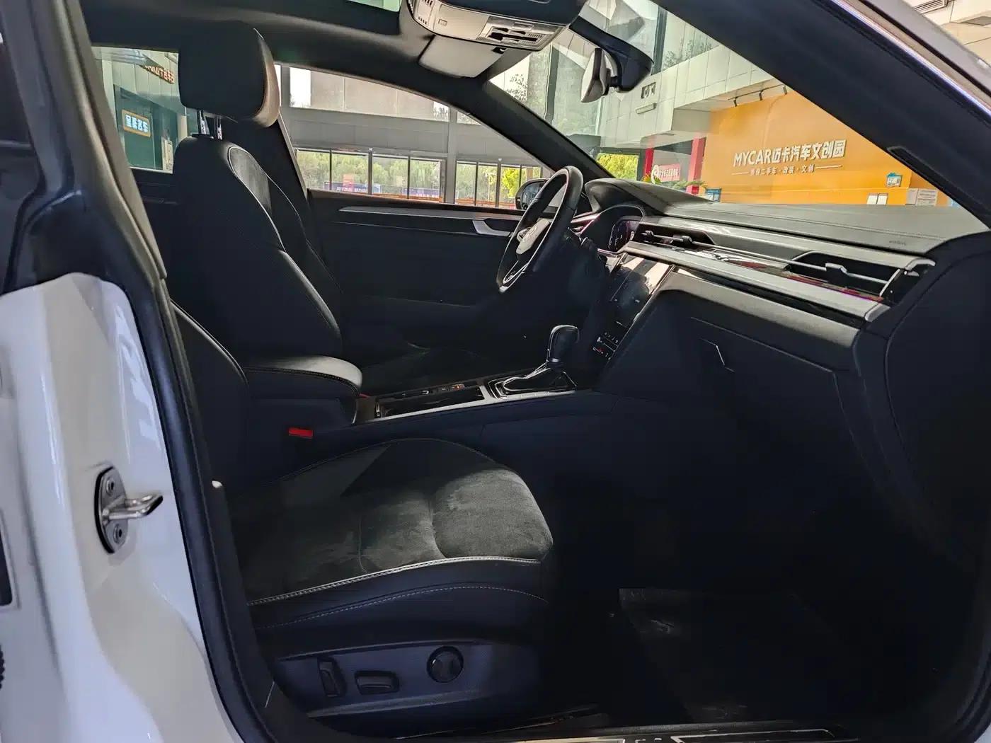 FAW-Volkswagen CC 2023 330TSI Dazzling Edition — миниатюра 19