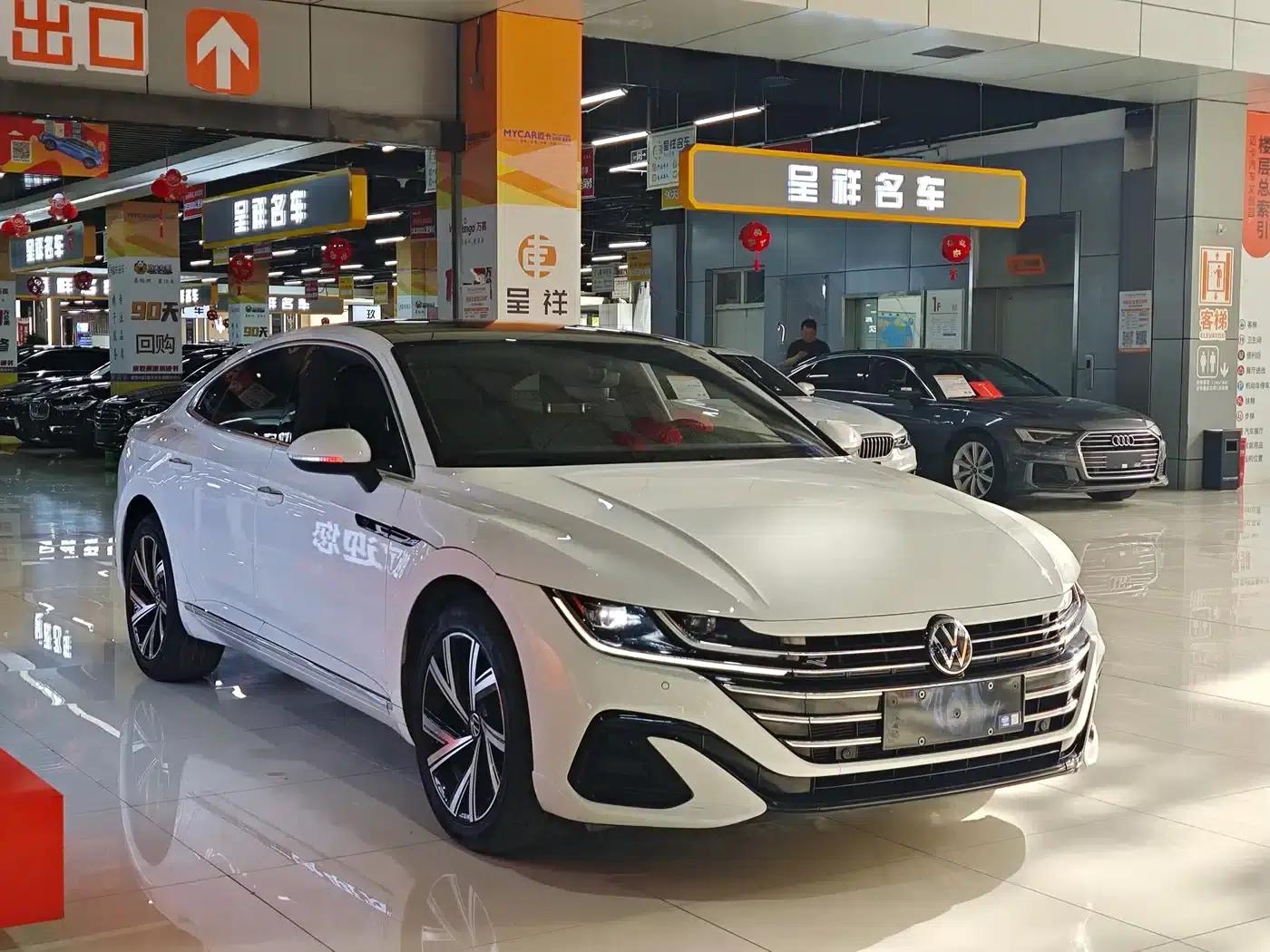 FAW-Volkswagen CC 2023 330TSI Dazzling Edition — миниатюра 3