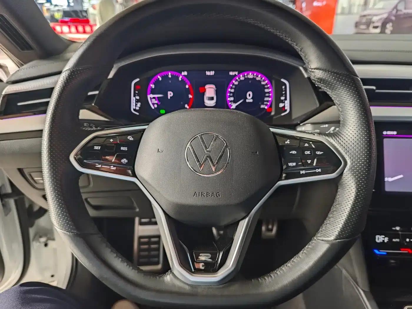 FAW-Volkswagen CC 2023 330TSI Dazzling Edition — миниатюра 6