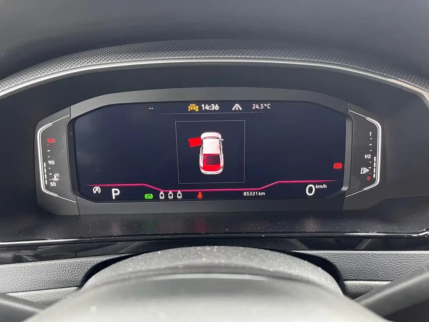 FAW-Volkswagen CC 2023 380TSI Striking Edition — миниатюра 16