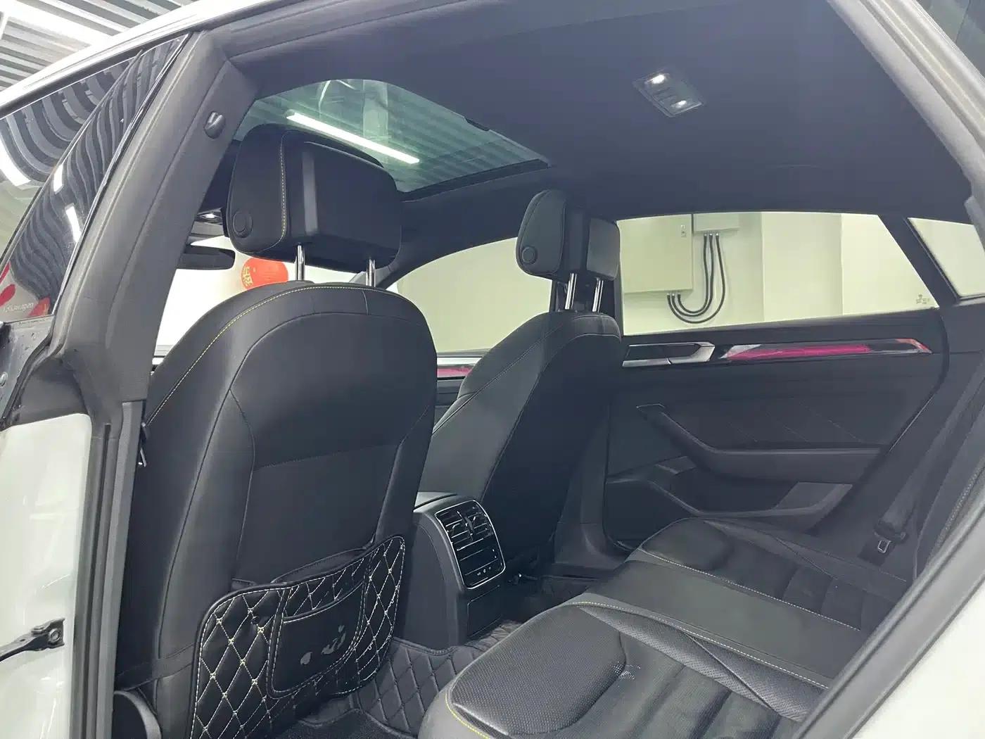 FAW-Volkswagen CC 2023 380TSI Striking Edition — миниатюра 22