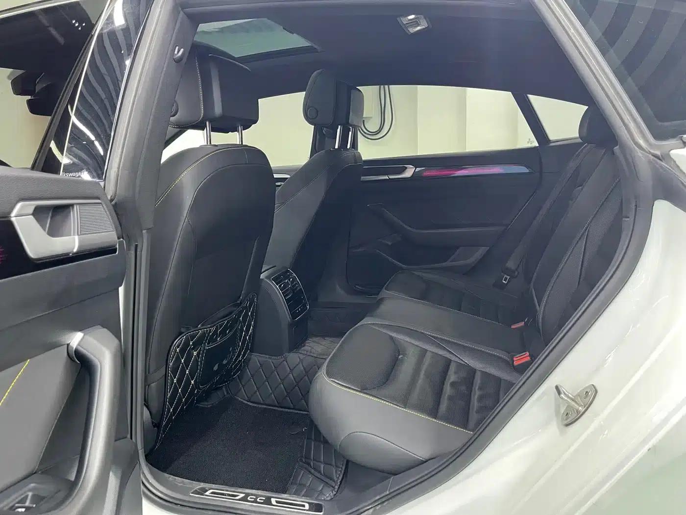FAW-Volkswagen CC 2023 380TSI Striking Edition — миниатюра 9