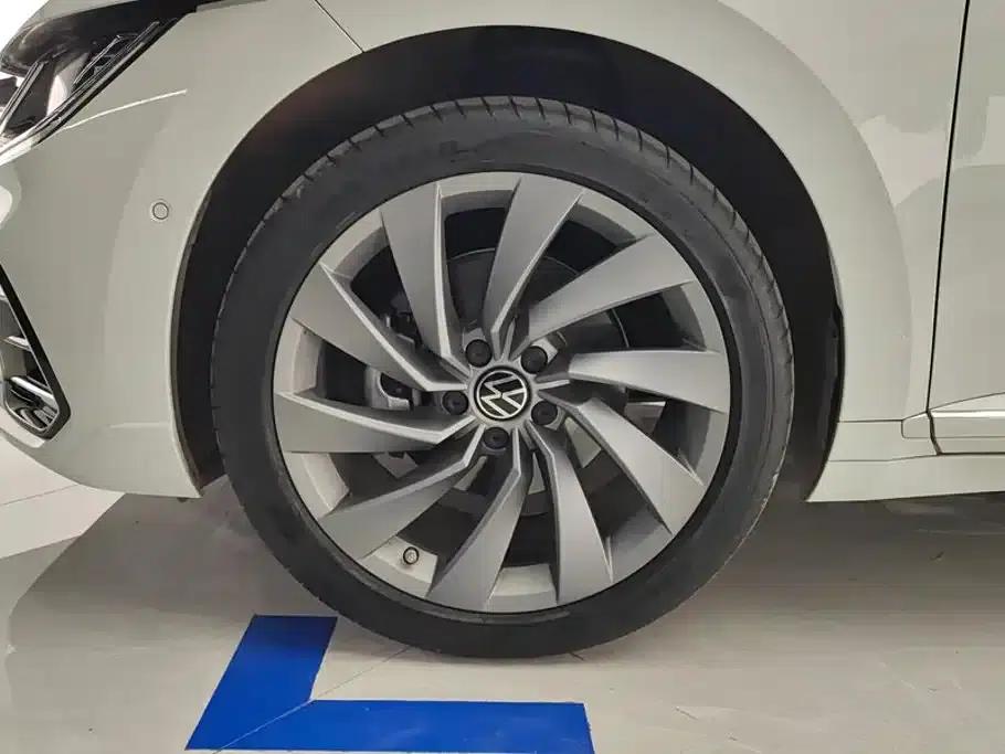 FAW-Volkswagen CC 2026 Model 30 Million Unit Selection Edition 380TSI - Eye-Catching — миниатюра 6