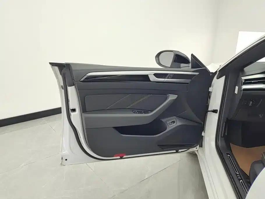 FAW-Volkswagen CC 2026 Model 30 Million Unit Selection Edition 380TSI - Eye-Catching — миниатюра 7