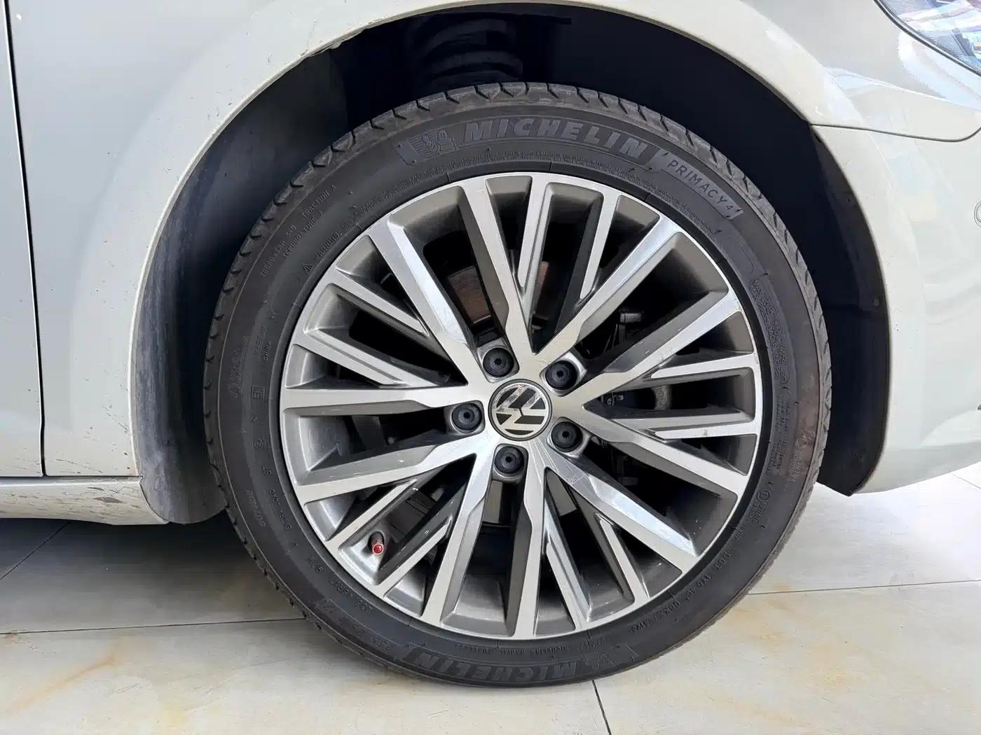 FAW-Volkswagen CC 2016 1.8TSI Luxury Edition — миниатюра 14