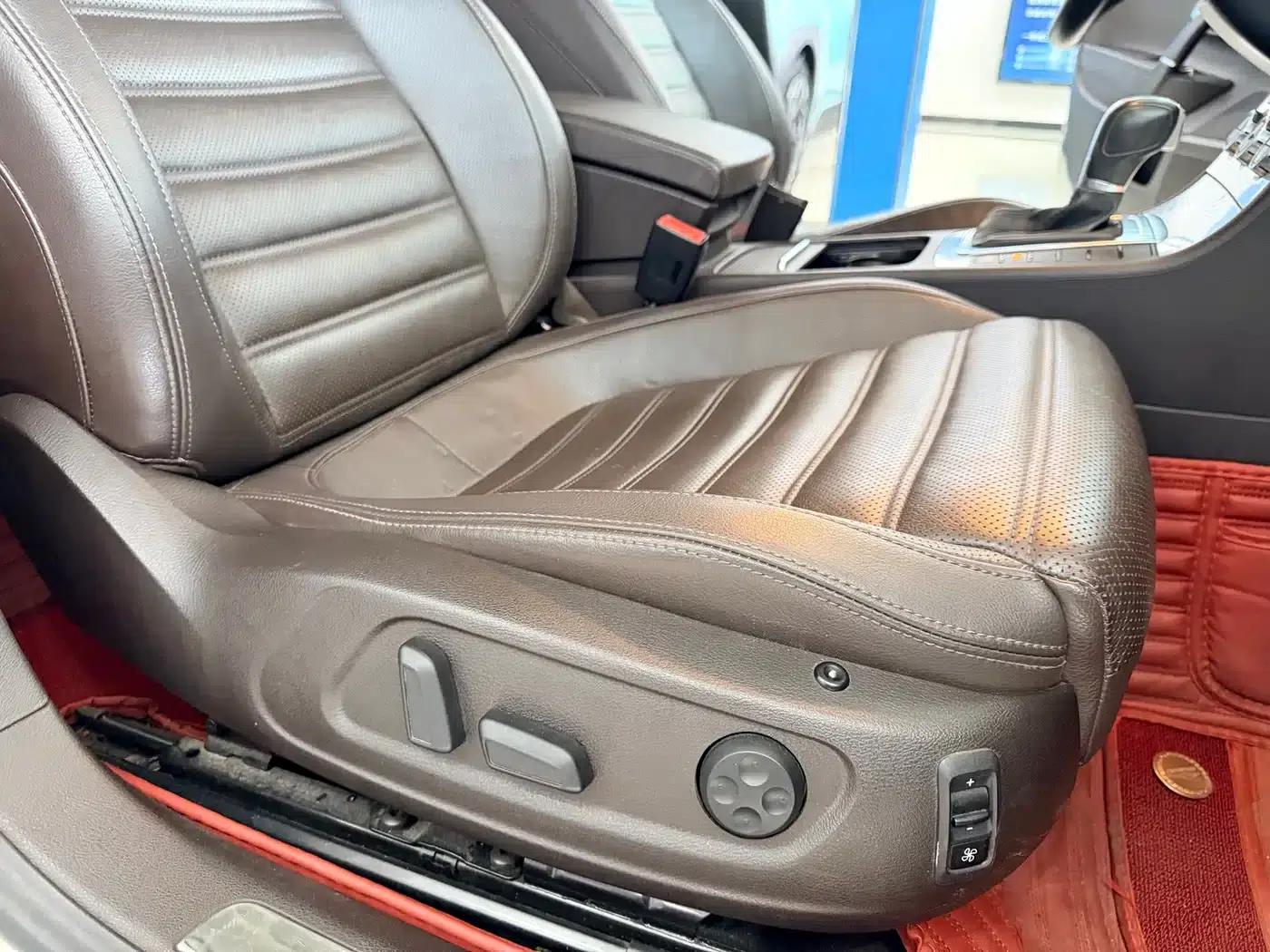 FAW-Volkswagen CC 2016 1.8TSI Luxury Edition — миниатюра 9