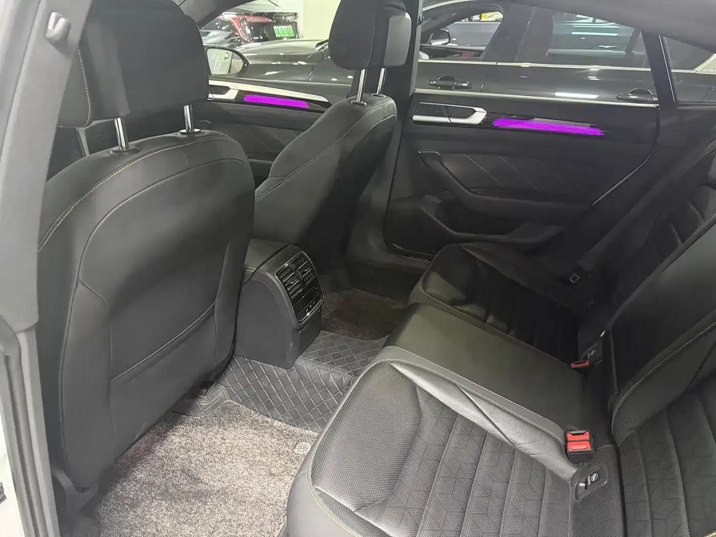FAW-Volkswagen CC 2024 380TSI Striking Edition — миниатюра 3