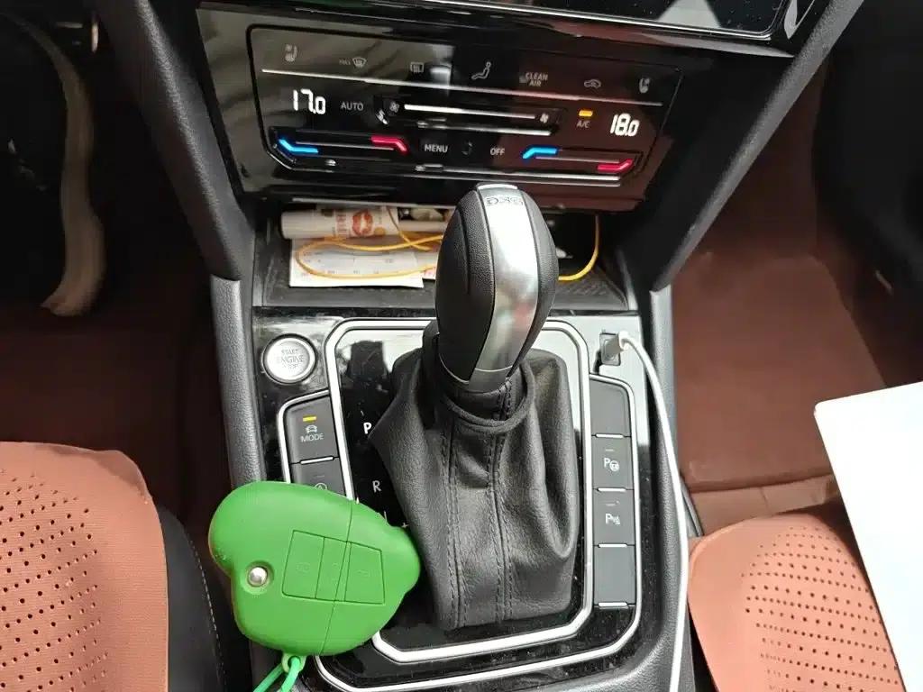 FAW-Volkswagen CC 2025 Facelift 380TSI - Eye-Catching Edition — миниатюра 7