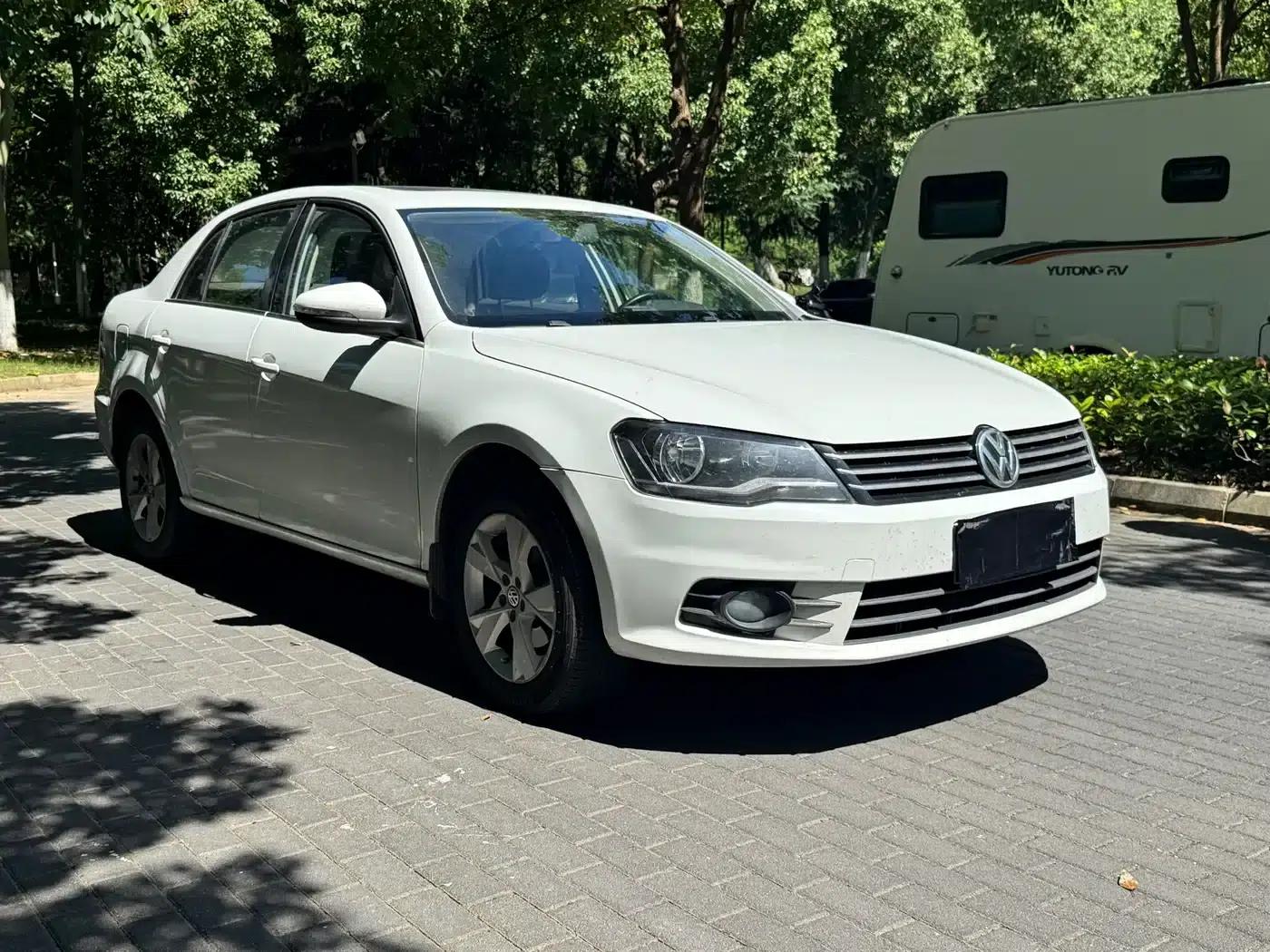 2014 Volkswagen Bora 1.6L Automatic Fashion Edition — миниатюра 1