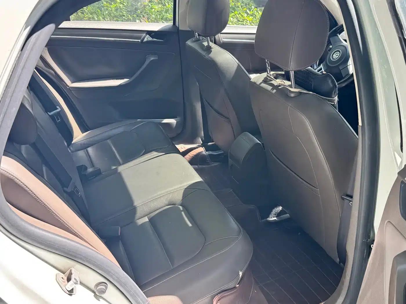 2014 Volkswagen Bora 1.6L Automatic Fashion Edition — миниатюра 11