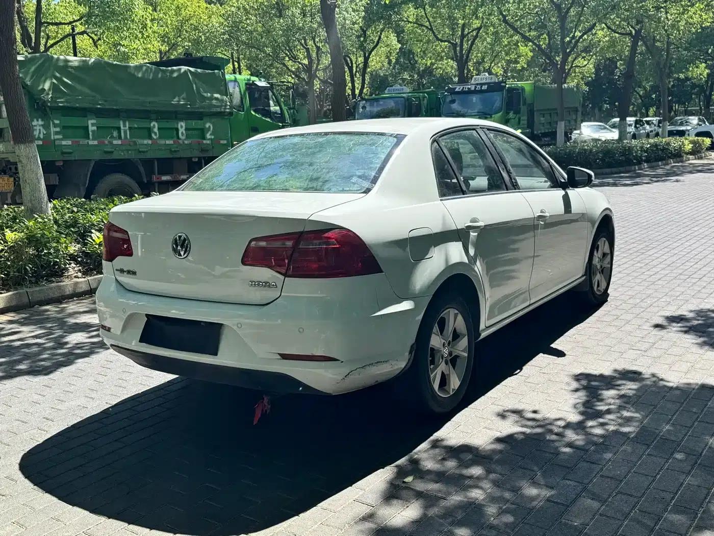 2014 Volkswagen Bora 1.6L Automatic Fashion Edition — миниатюра 15