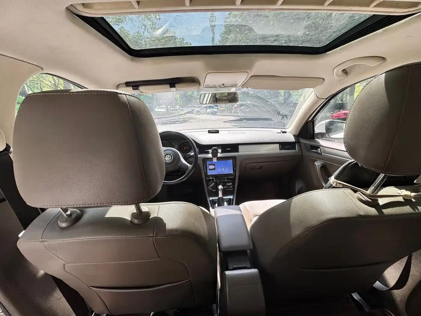 2014 Volkswagen Bora 1.6L Automatic Fashion Edition — миниатюра 8
