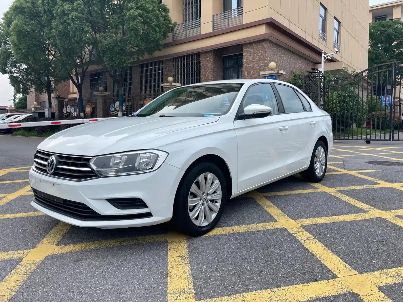 2019 Volkswagen Bora 1.5L Automatic Fashion Edition — миниатюра 1