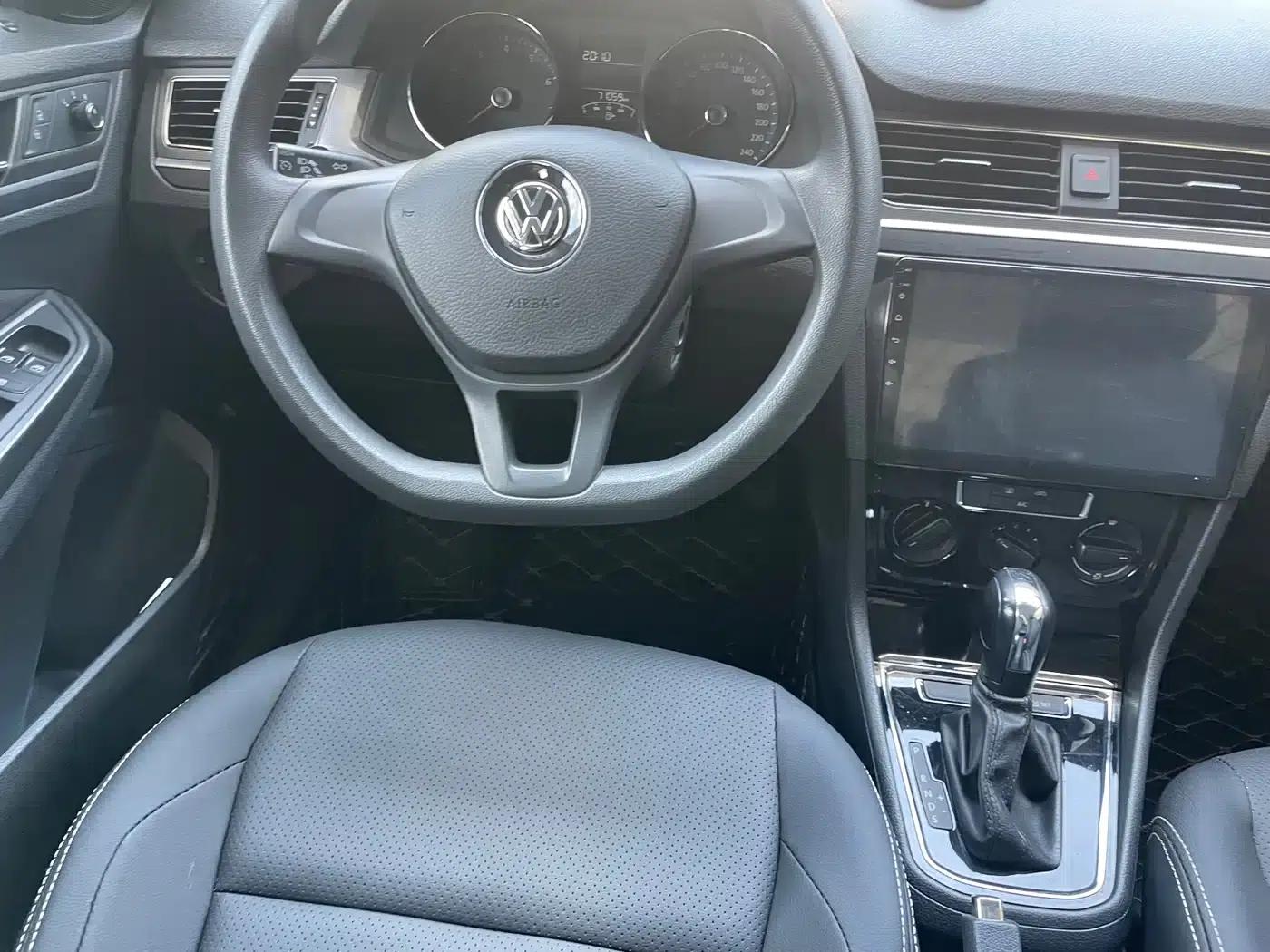 2019 Volkswagen Bora 1.5L Automatic Fashion Edition — миниатюра 11