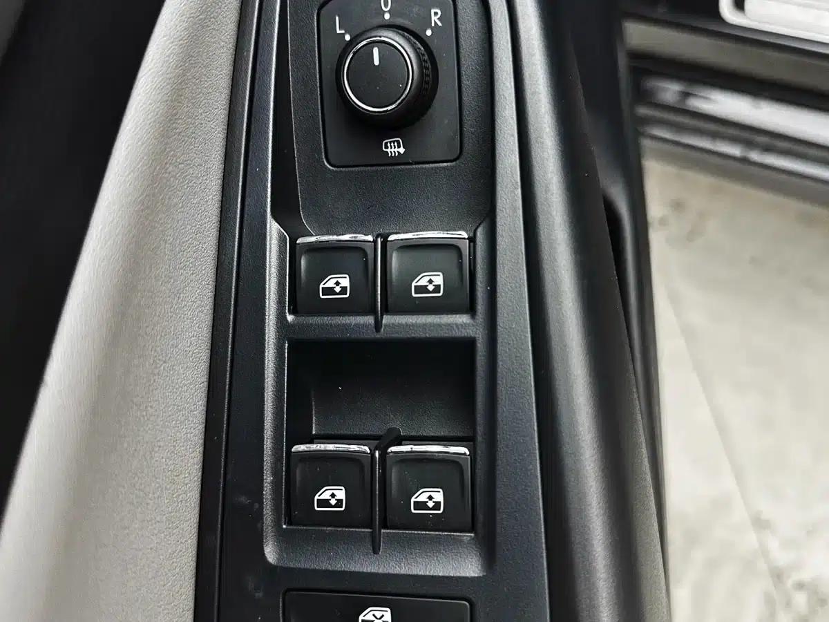 2023 Volkswagen Bora 280TSI DSG Premium Edition — миниатюра 14