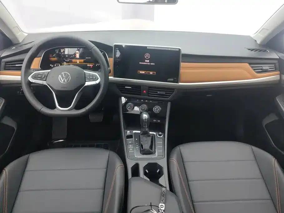 2025 Volkswagen Bora 200TSI DSG Joyful Navigation Edition — миниатюра 12