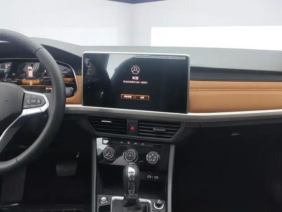 2025 Volkswagen Bora 200TSI DSG Joyful Navigation Edition — миниатюра 13